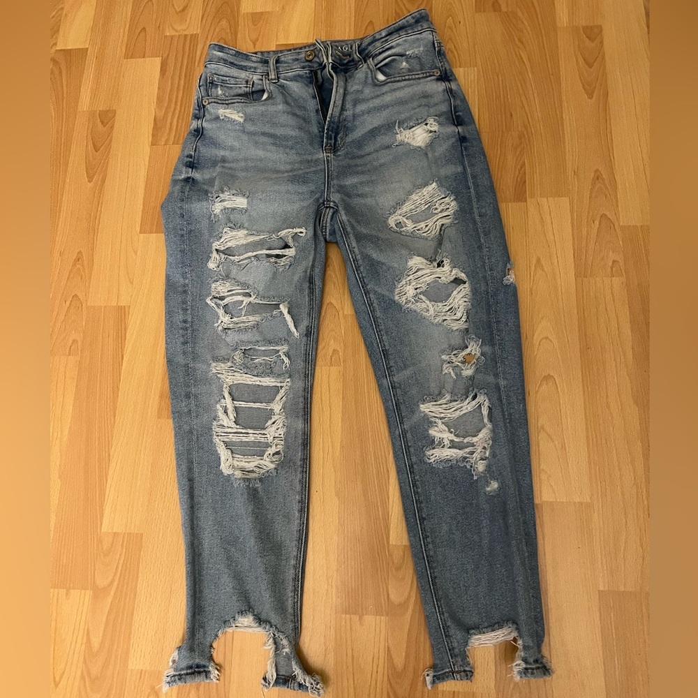 American Eagle Mom Jeans Size 6 Short
